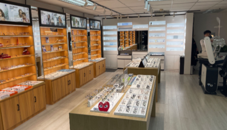 數(shù)智眼鏡門(mén)店(diàn)|眼鏡店(diàn)為(wèi)什(shén)麽要(yào)裝軟件(jiàn)進行(xíng)管理(lǐ)呢(ne)？